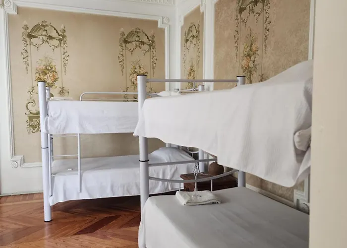 Anys Hostal 2*