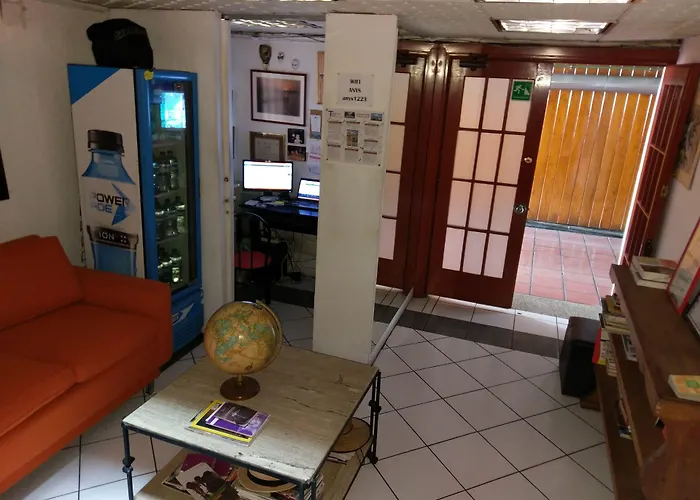 Guest house Anys Hostal Mexico City