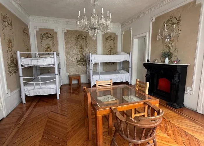 Guest house Anys Hostal