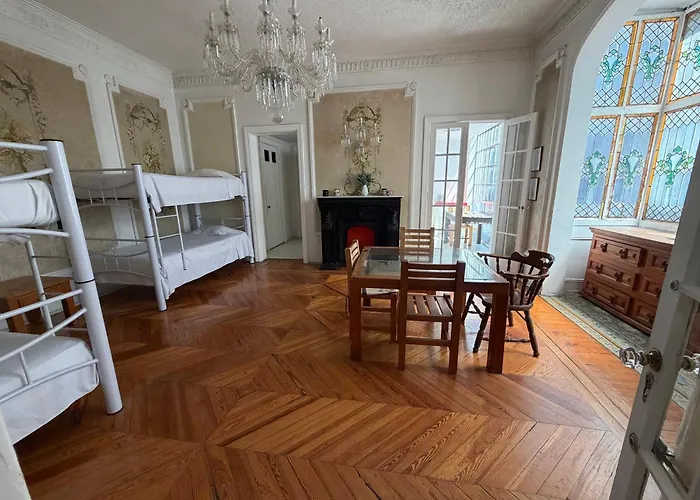 Guest house Anys Hostal
